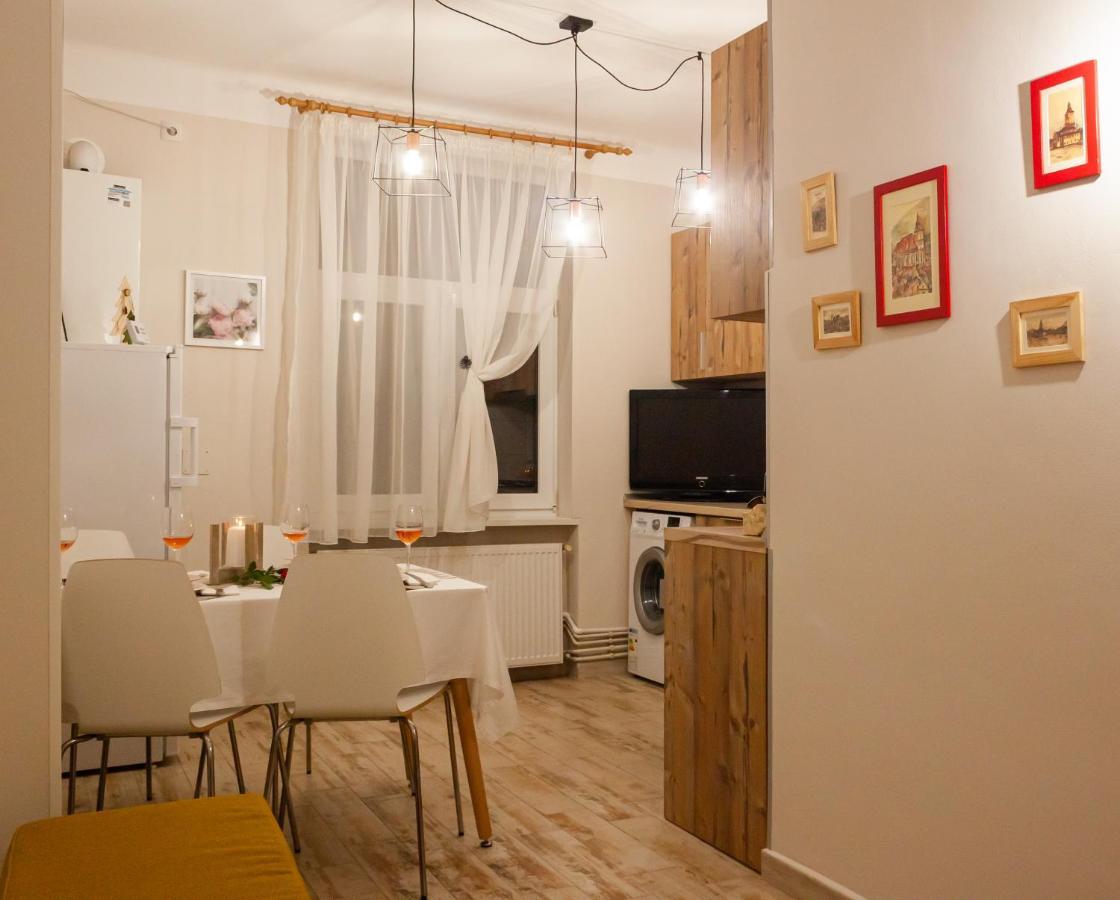בראשוב Cozy Family Apartments מראה חיצוני תמונה