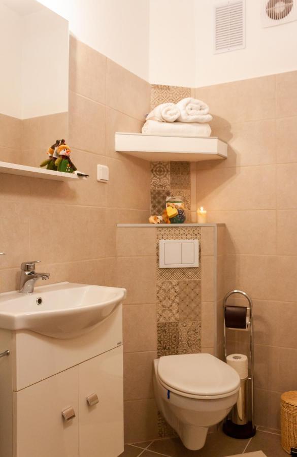 בראשוב Cozy Family Apartments מראה חיצוני תמונה