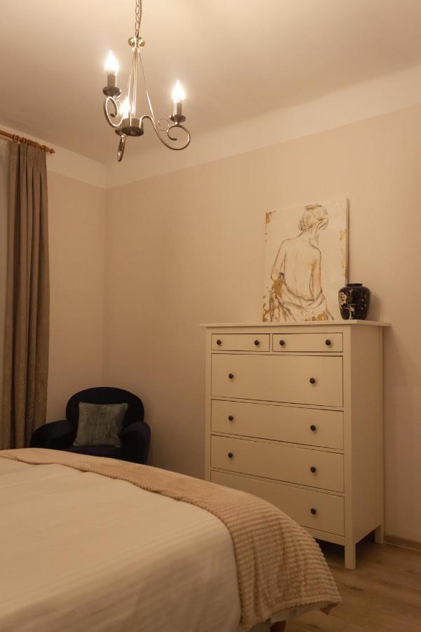 בראשוב Cozy Family Apartments מראה חיצוני תמונה