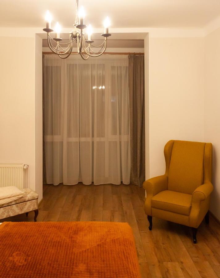 בראשוב Cozy Family Apartments מראה חיצוני תמונה